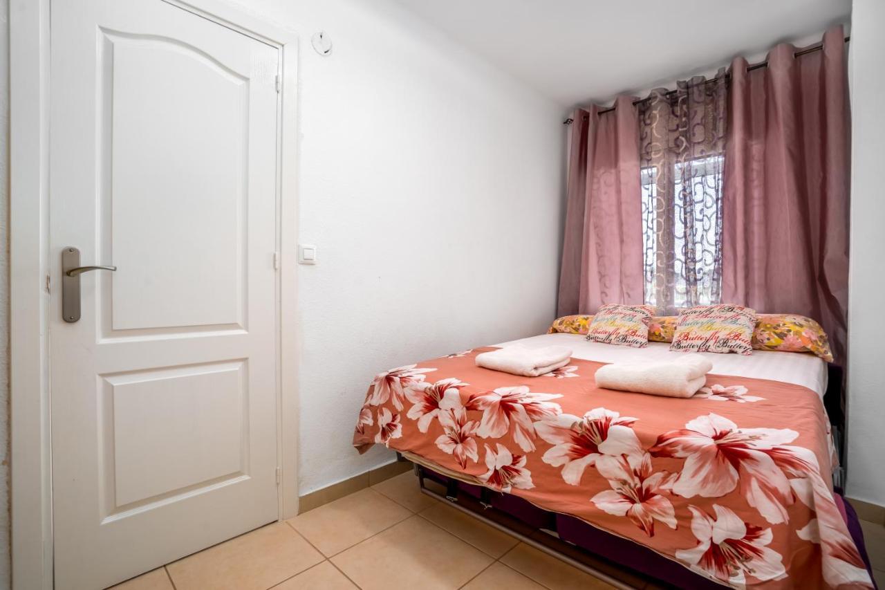Apartamento Welcs Emp 018 Con Terraza Frente Al Mar Apartment Empuriabrava Exterior photo